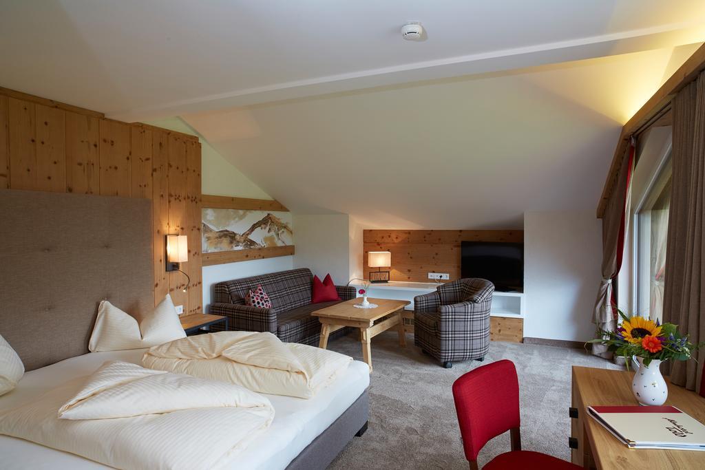 Almhotel Told Грен Экстерьер фото